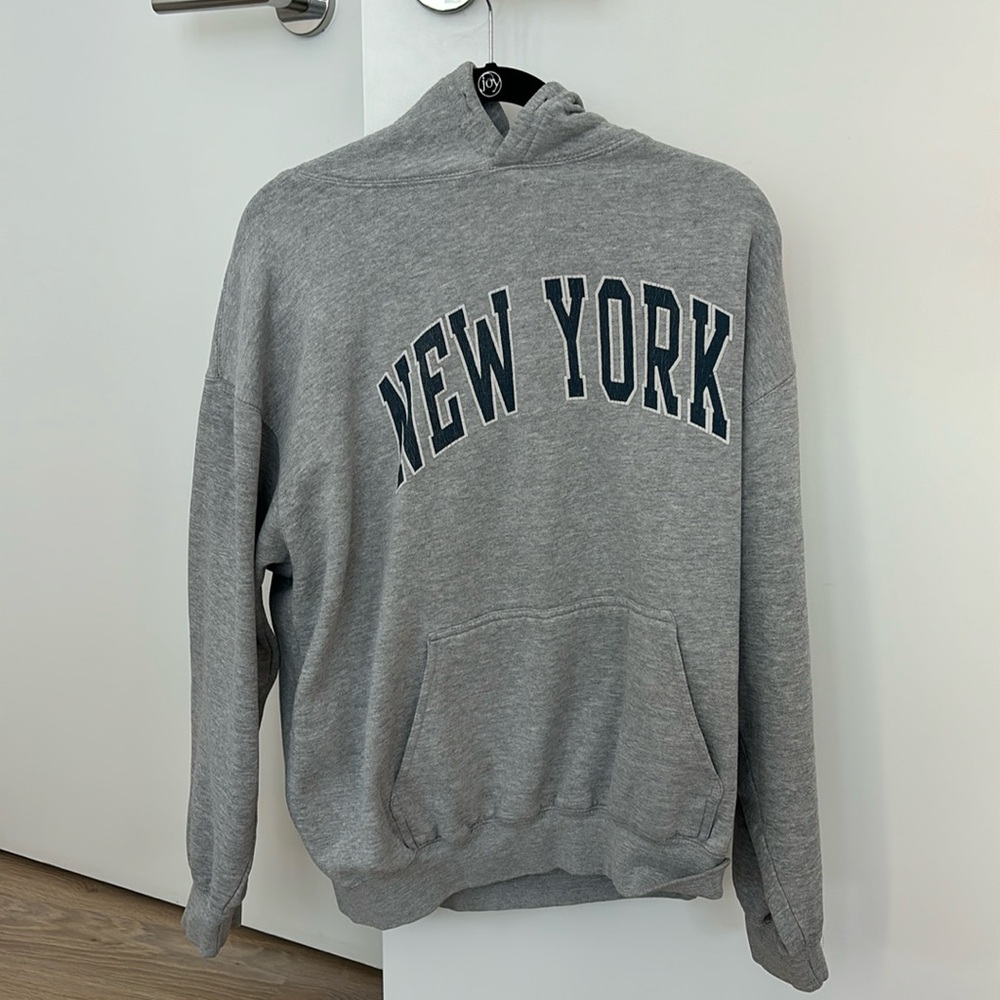 BRANDY MELVILLE NEW YORK HOODIE